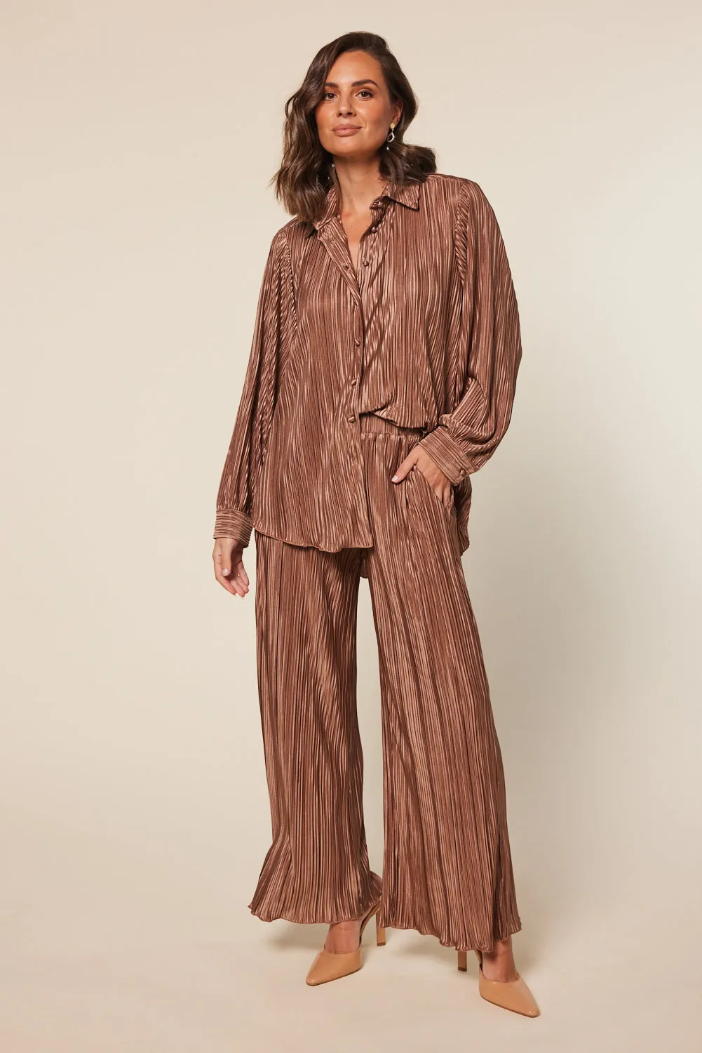 Breezy Plisse Pant in Bronze