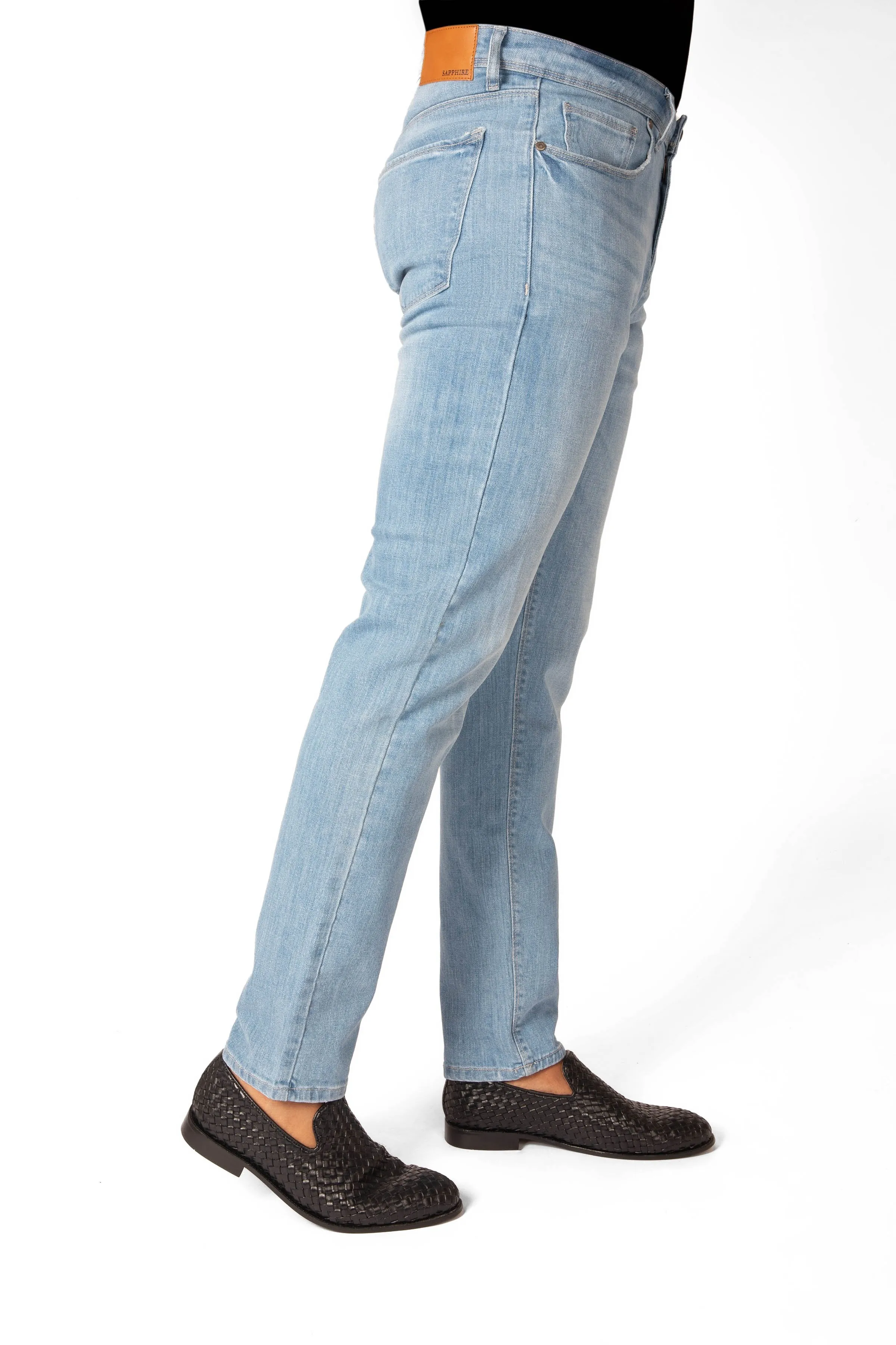 Light Tapered Jeans