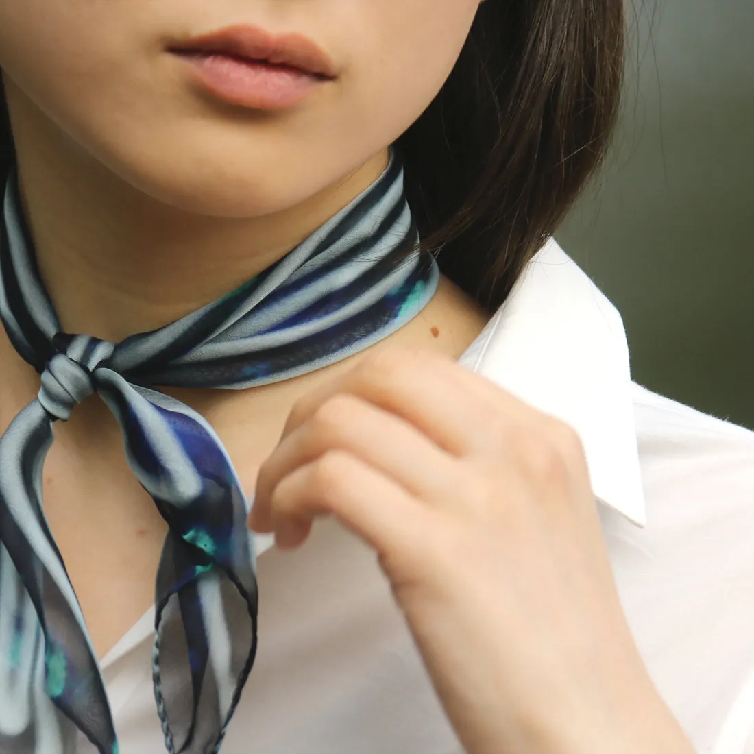 < Limited Edition >  Stylish Black Printed Silk Scarf in Chiffon "Brink" 45x45cm