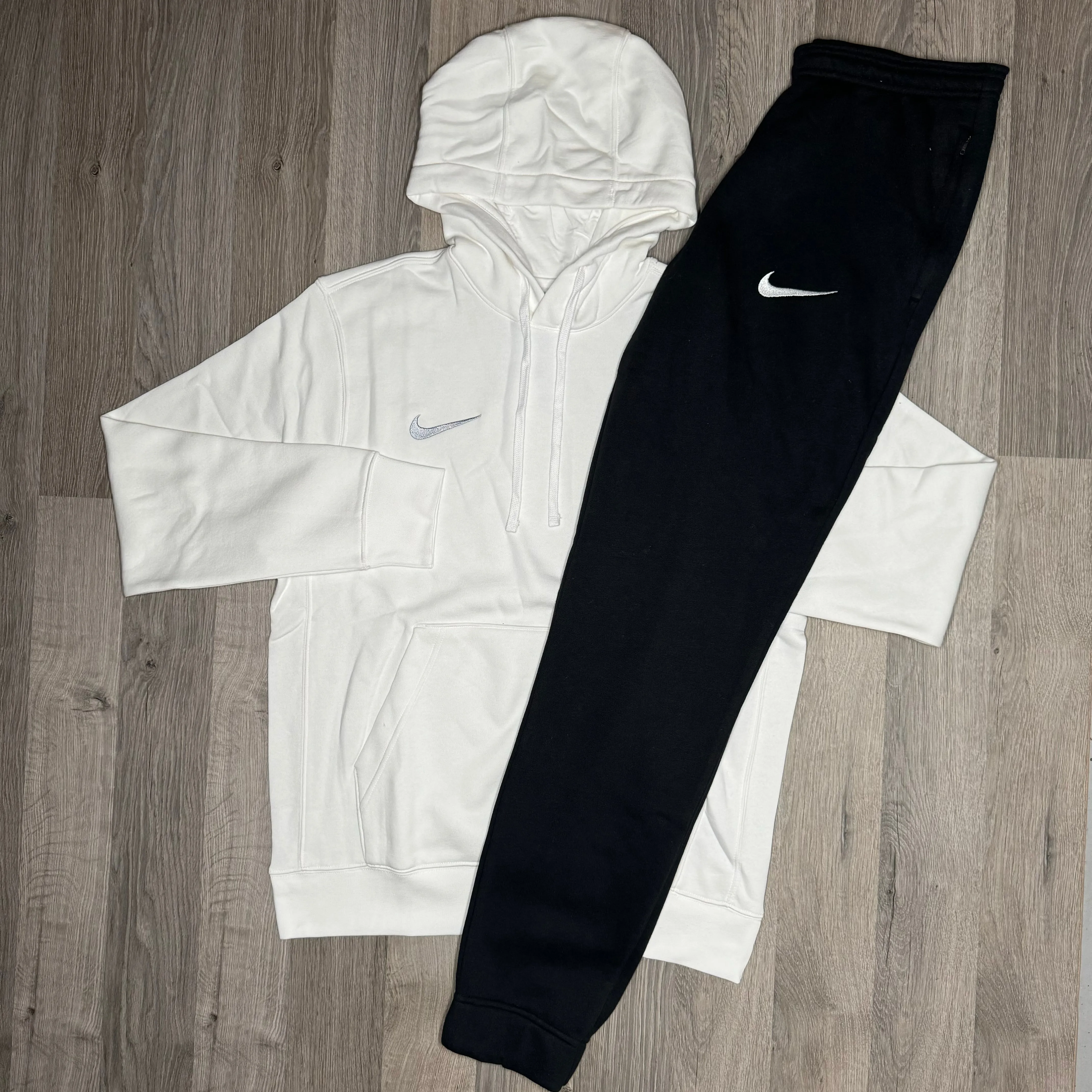 Nike Park Hoodie & Joggers Set - White / Black