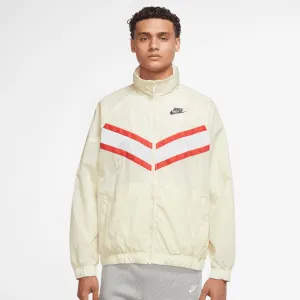 NIKE SPORTSWEAR JACKET