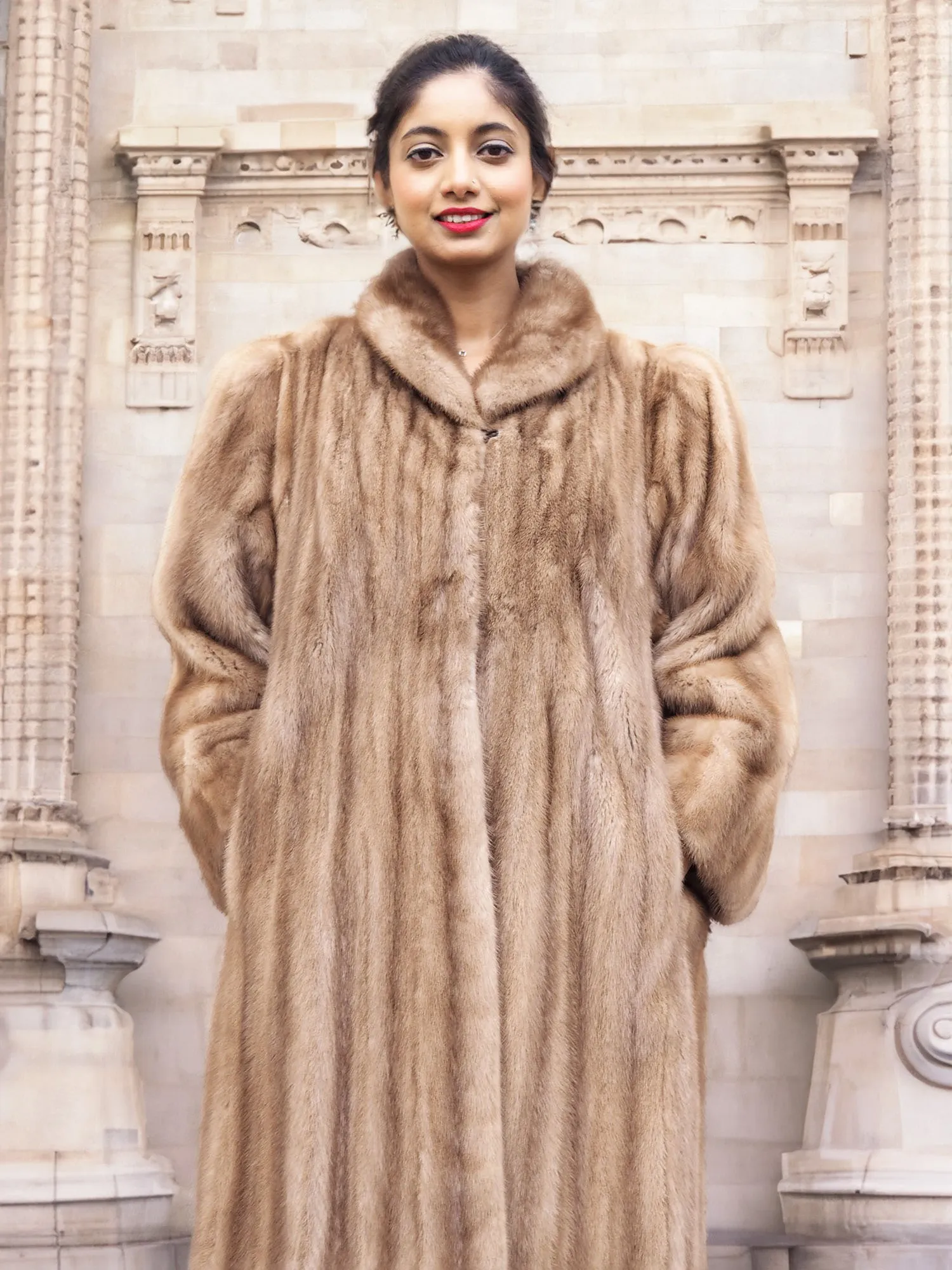 Pastel Light Brown Mink Fur Coat Coats M