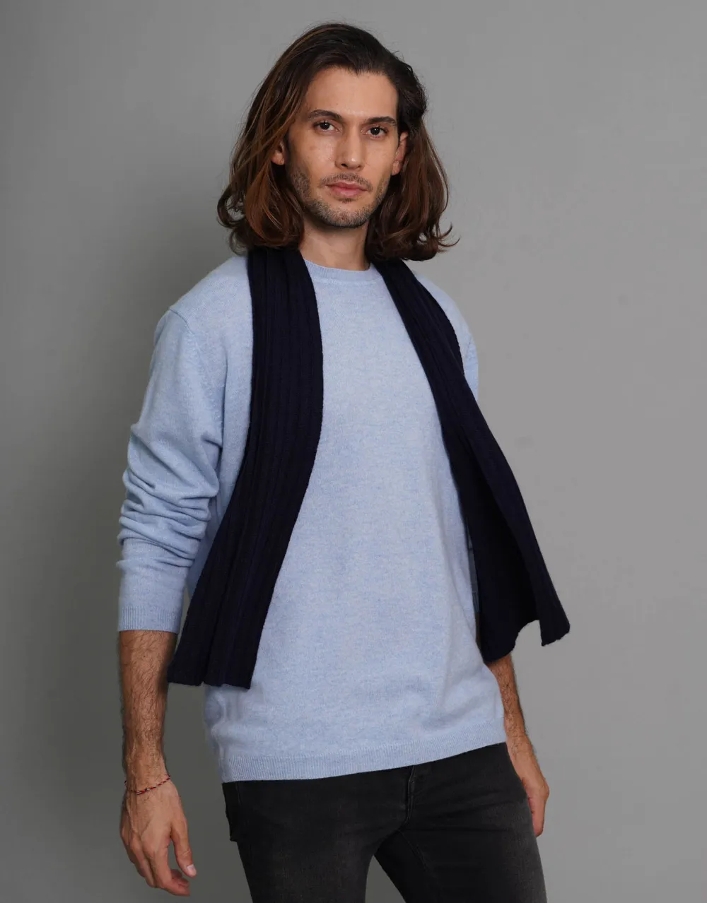 Small-Rib Cashmere Scarf in Navy