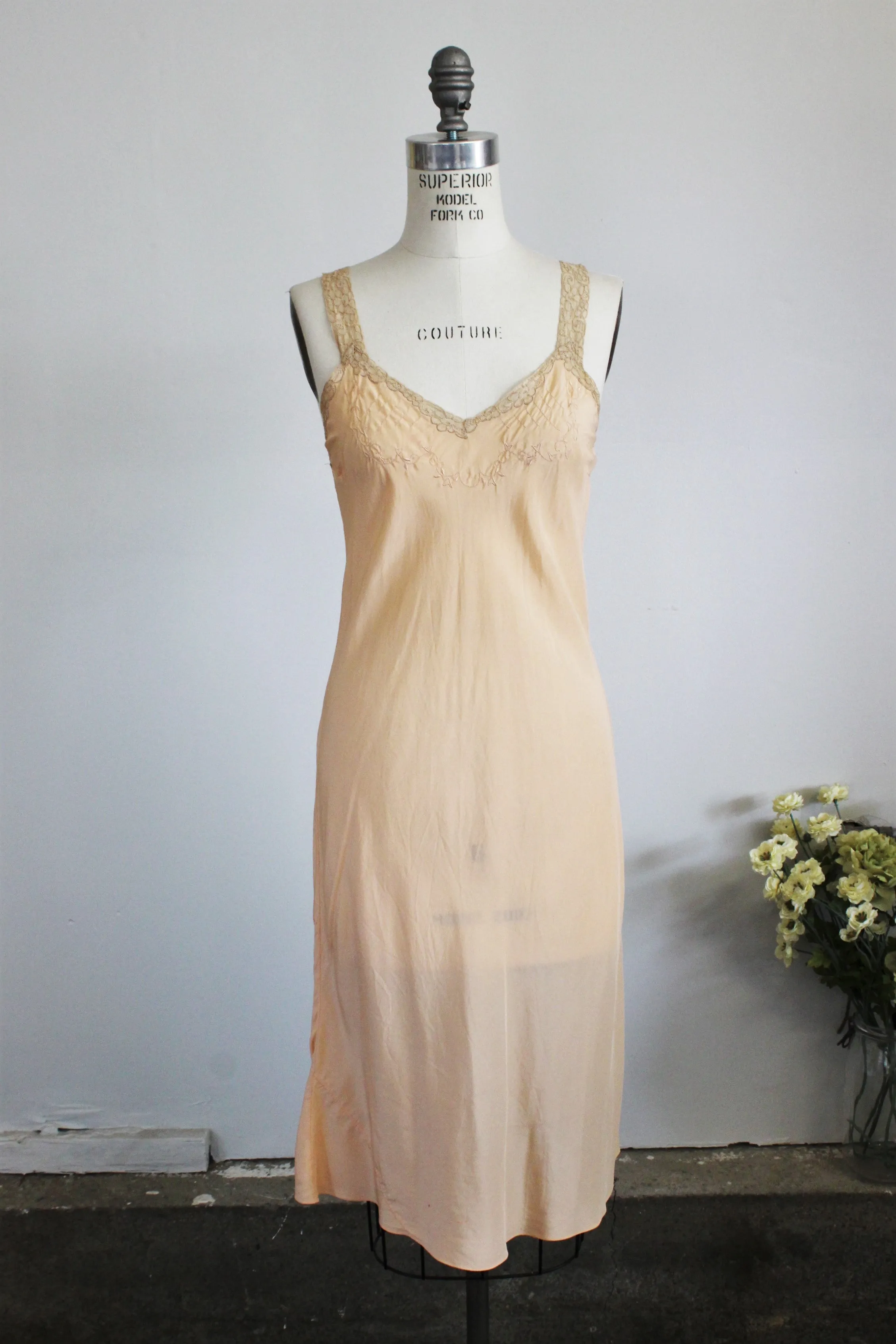 Vintage 1930s 1940s Blush Nightgown Or Slip