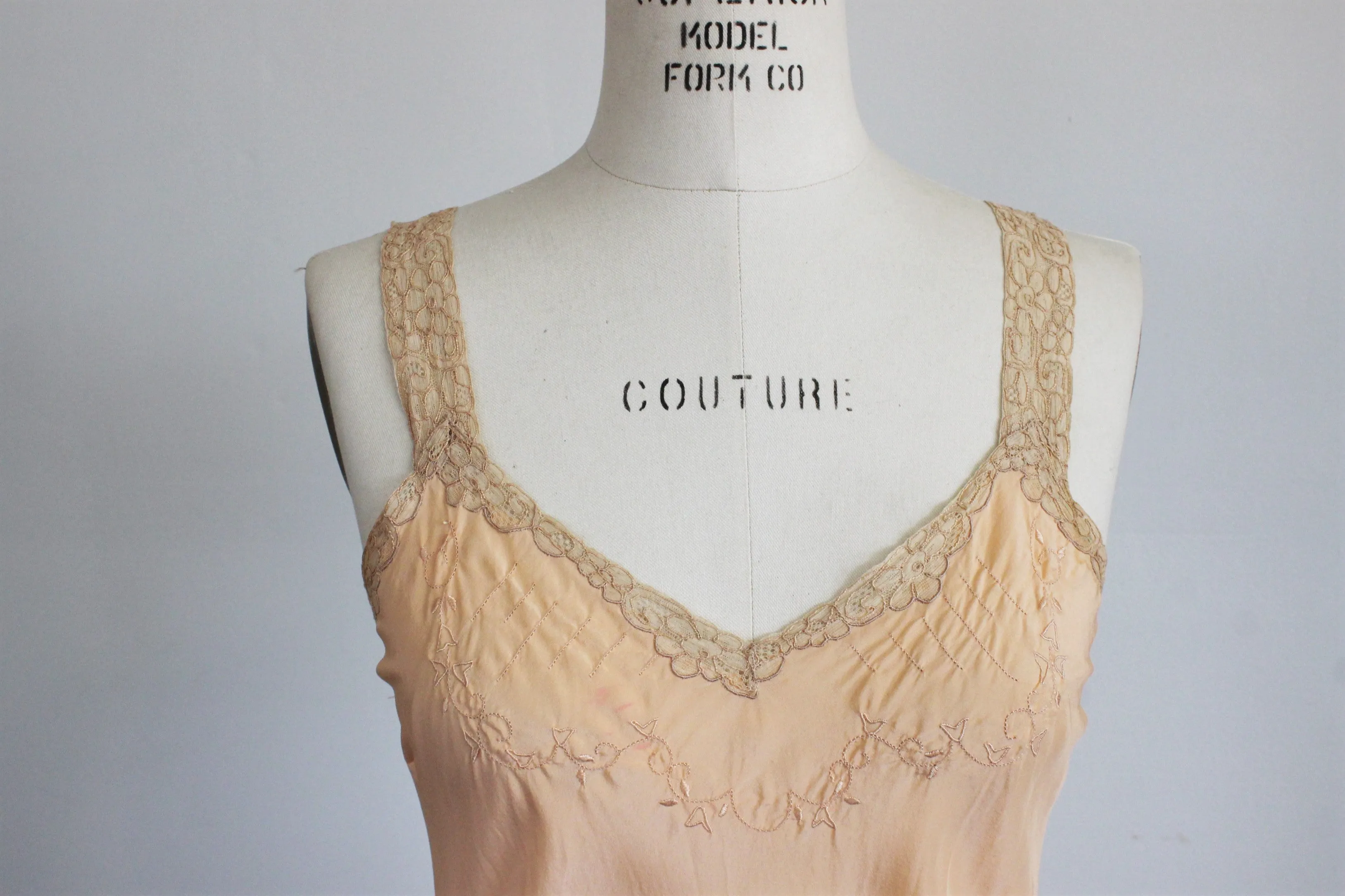 Vintage 1930s 1940s Blush Nightgown Or Slip